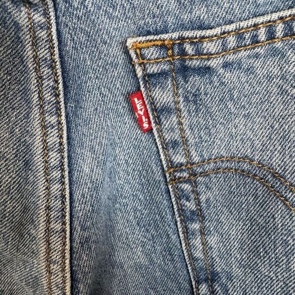 Levi's Premium Denim Wedgie Jeans Medium Wash Button Fly Size 27 Raw Hem - Picture 11 of 11